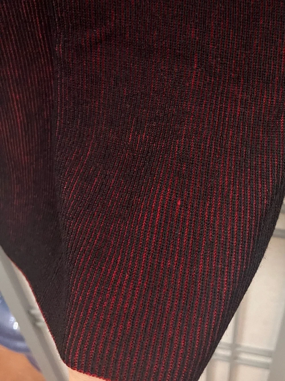 NWT Kenneth Cole Awareness Sweater Crew Neck Men's Slim Fit Medium Red Black